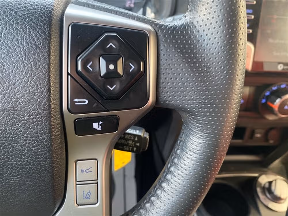2021 Toyota 4Runner Trail Edition Image 17