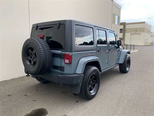 2014 Jeep Wrangler Unlimited Rubicon Lower Image 1