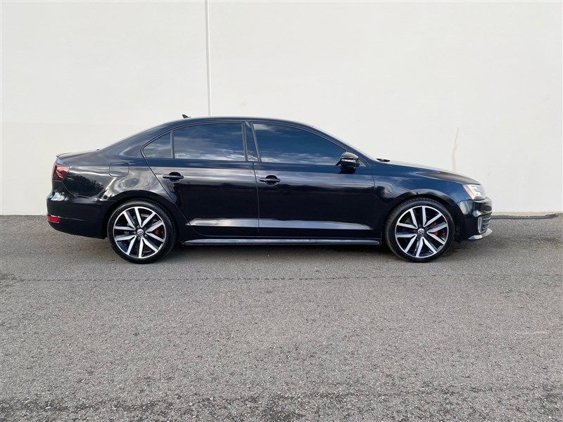 2014 Volkswagen Jetta GLI Autobahn photo 2