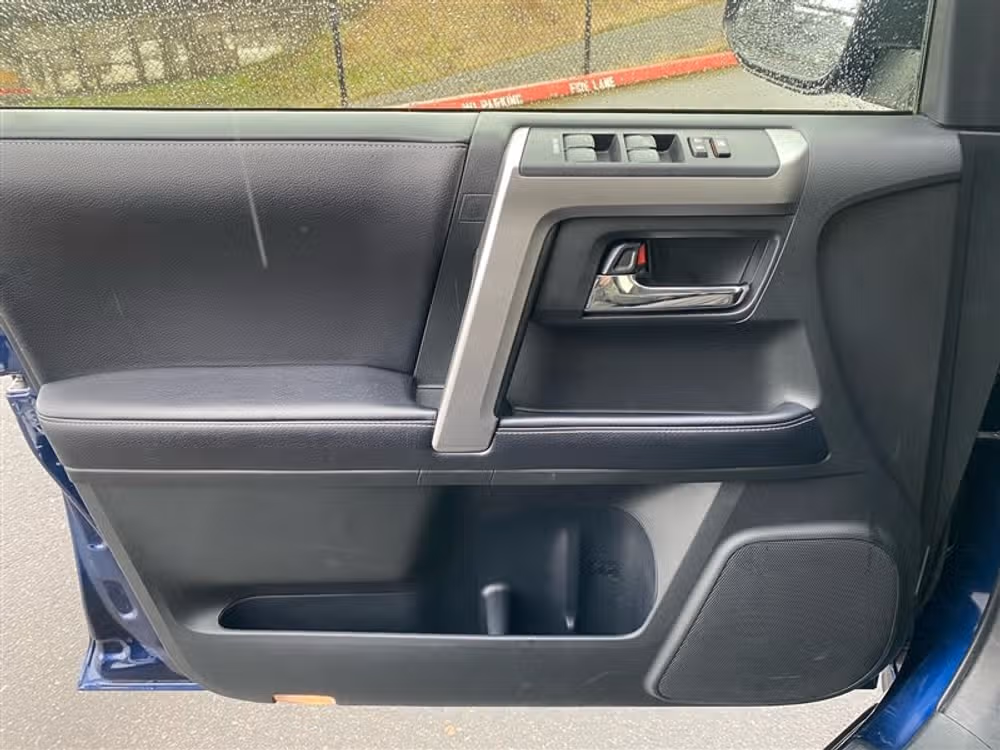 2018 Toyota 4Runner SR5 Premium Image 21