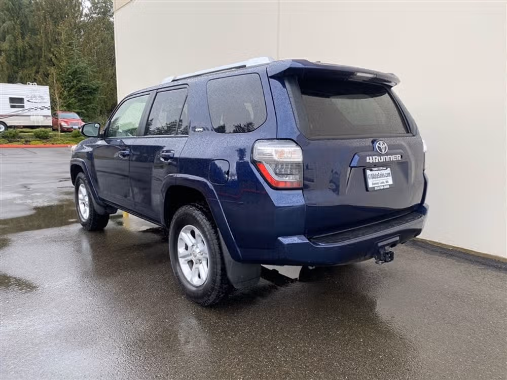 2018 Toyota 4Runner SR5 Premium Image 8