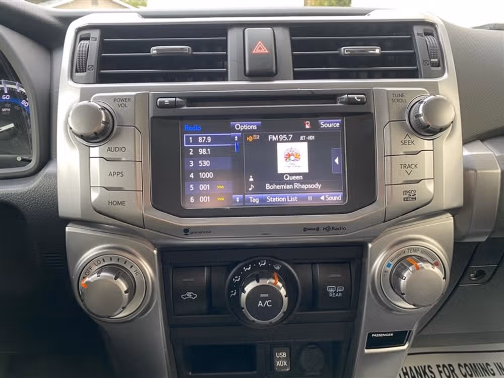 2018 Toyota 4Runner SR5 Premium Image 13