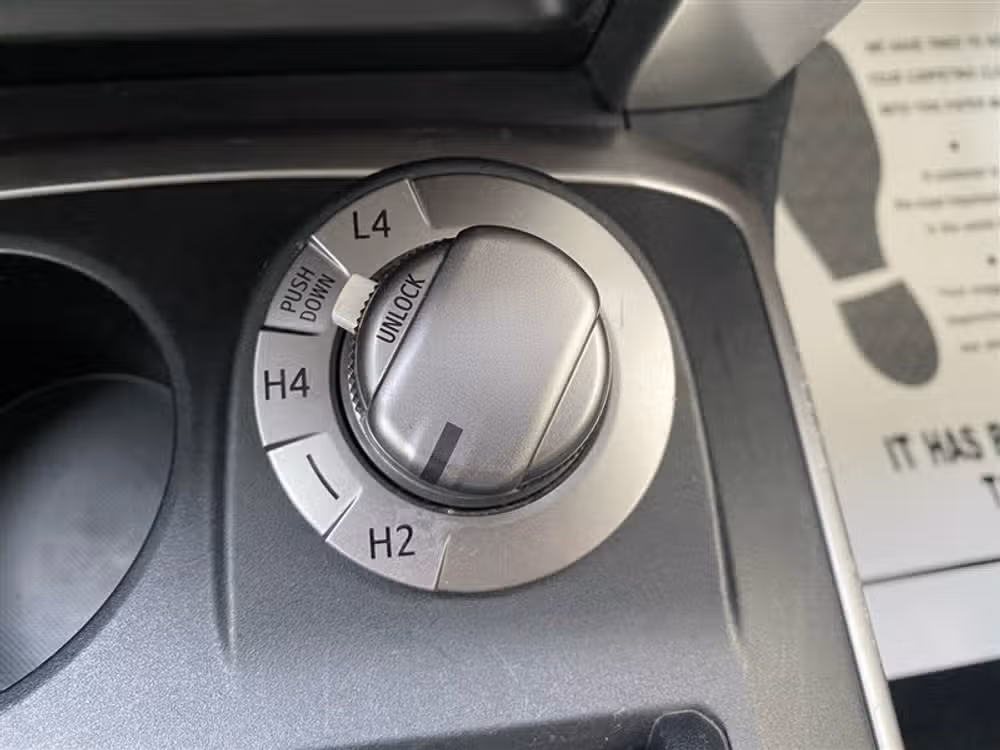 2018 Toyota 4Runner SR5 Premium Image 15