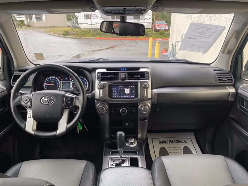 2018 Toyota 4Runner SR5 Premium Image 10