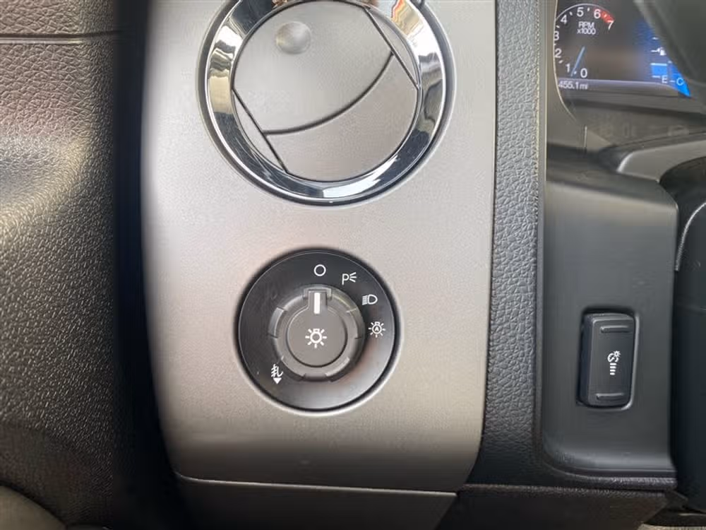 2017 Ford Expedition EL Platinum Image 23