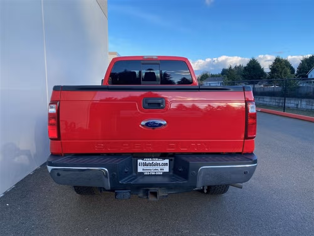2013 Ford F-350 Super Duty LARIAT 4X4 *LONG BED* Crew Cab Lower Image 2