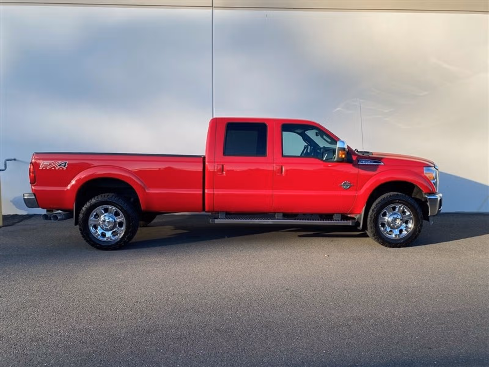 2013 Ford F-350 Super Duty LARIAT 4X4 *LONG BED* Crew Cab Upper Image 2