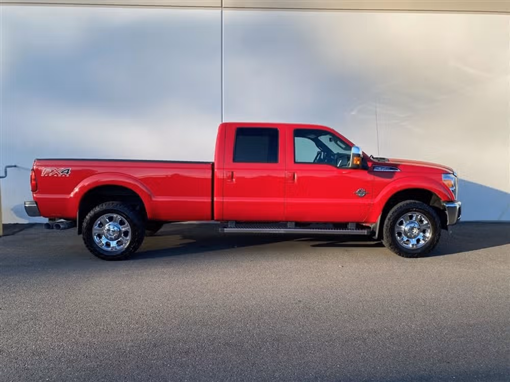 2013 Ford F-350 Super Duty LARIAT 4X4 *LONG BED* Crew Cab Image 2