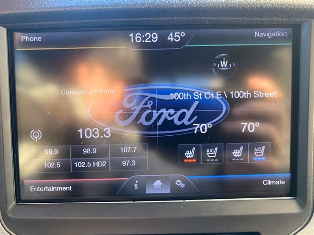 2013 Ford F-350 Super Duty LARIAT 4X4 *LONG BED* Crew Cab Image 15