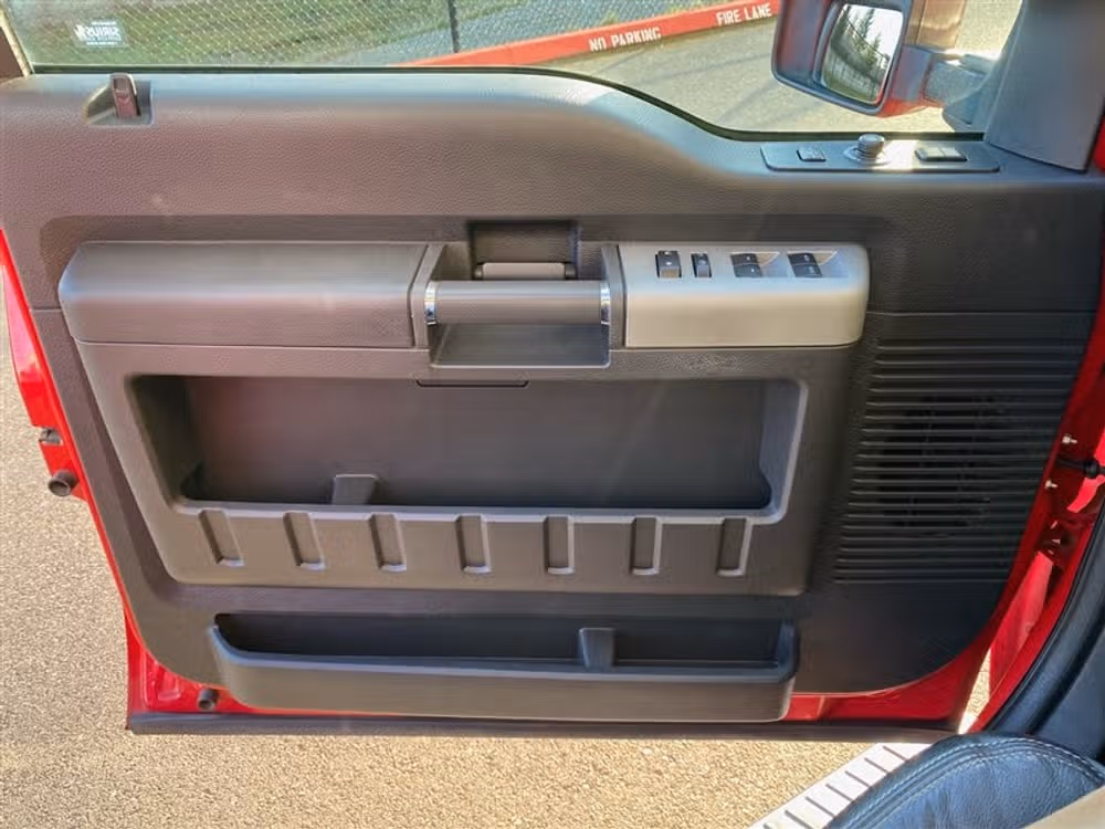 2013 Ford F-350 Super Duty LARIAT 4X4 *LONG BED* Crew Cab Image 22