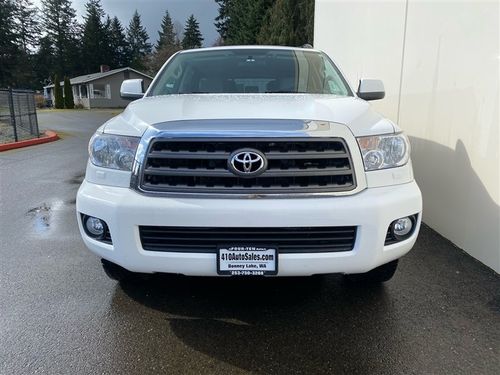 2016 Toyota Sequoia SR5 Lower Image 3