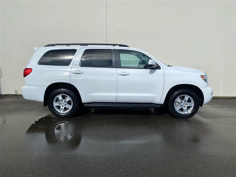 2016 Toyota Sequoia SR5 Upper Image 2