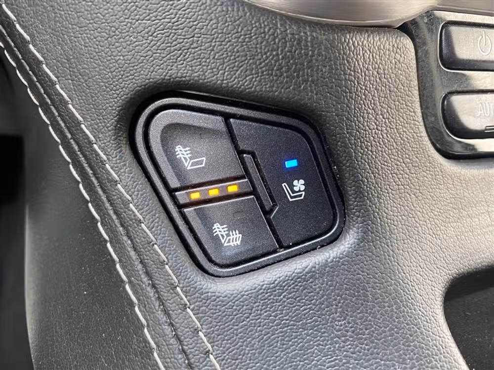 2019 GMC Yukon XL SLT Image 15