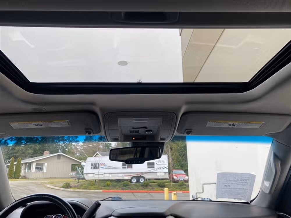 2019 GMC Yukon XL SLT Image 17