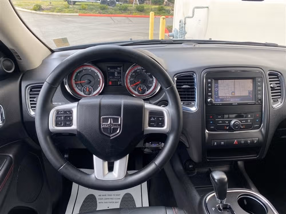 2012 Dodge Durango R/T Image 11