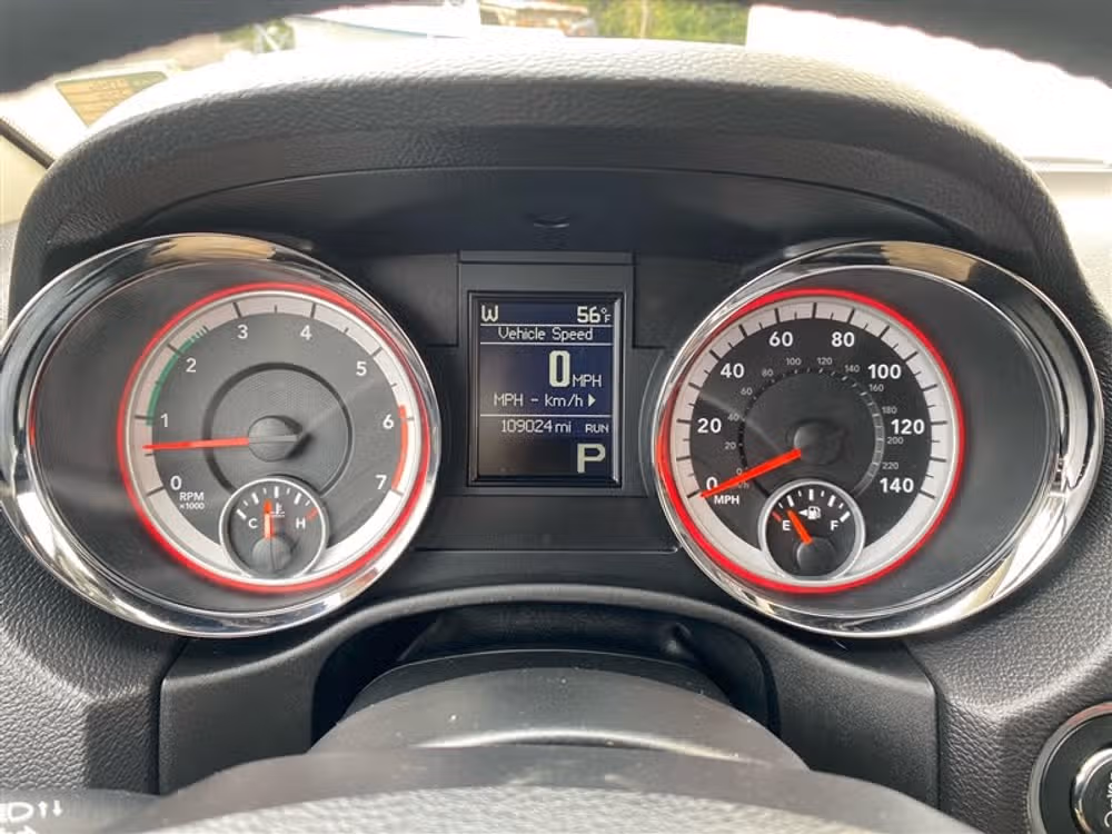 2012 Dodge Durango R/T Image 12