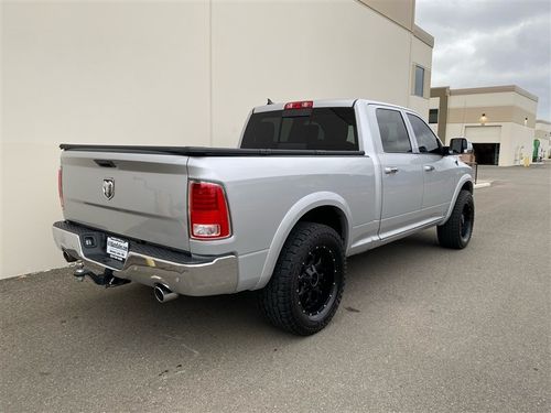 2016 Ram 1500 Laramie Crew Cab Lower Image 1