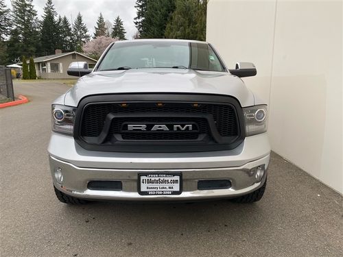 2016 Ram 1500 Laramie Crew Cab Lower Image 3