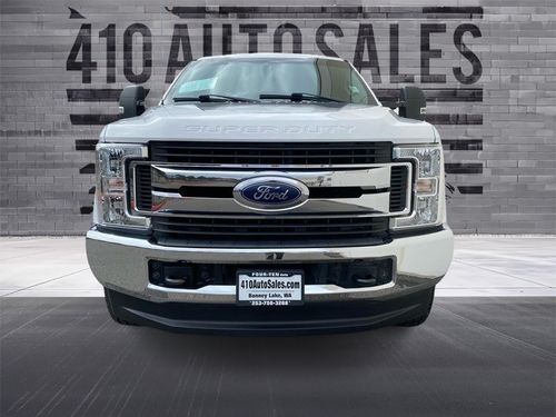 2019 Ford F-250 Super Duty SUPERDUTY XLT 4X4 Crew Cab Lower Image 3