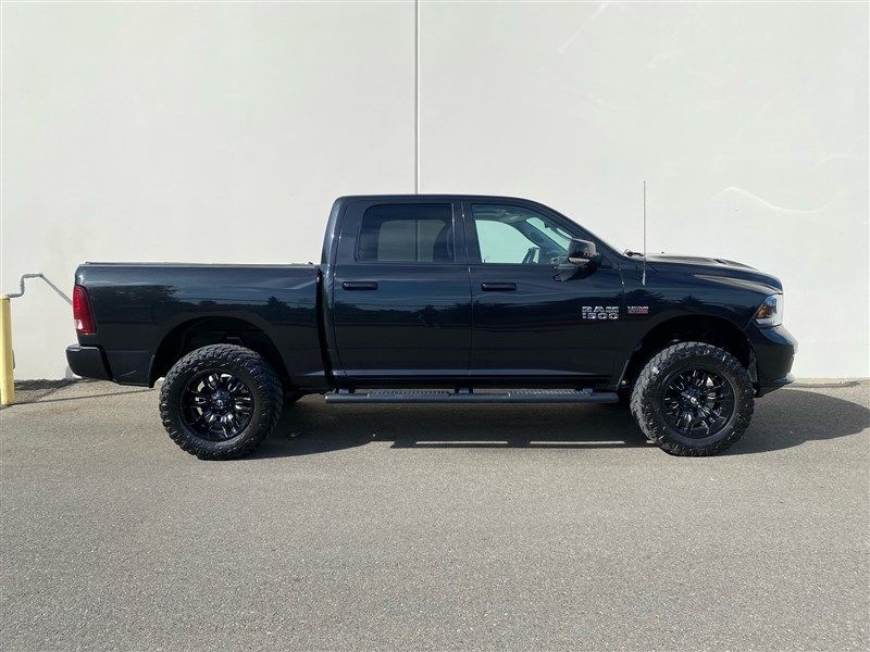 2017 Ram 1500 Sport photo 2