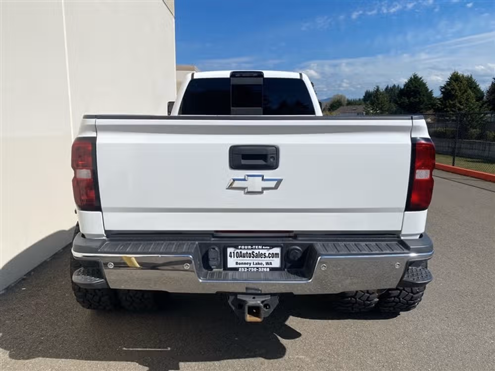 2015 Chevrolet Silverado 3500HD 3500 LTZ DRW ** LIFTED LONG BED ** Crew Cab Image 4