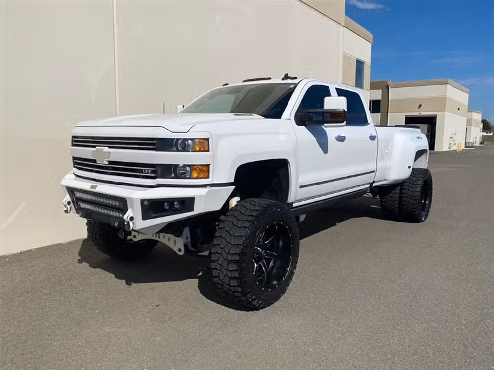 2015 Chevrolet Silverado 3500HD 3500 LTZ DRW ** LIFTED LONG BED ** Crew Cab Image 6