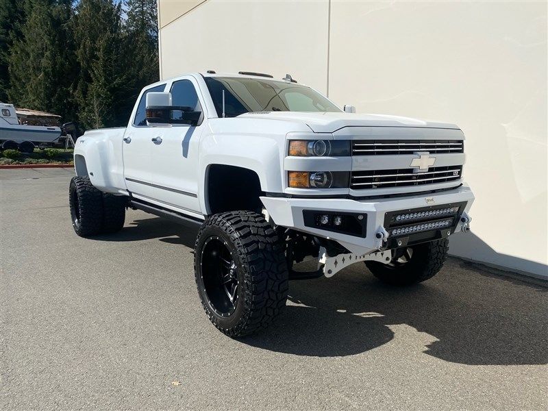 2015 Chevrolet Silverado 3500HD 3500 LTZ DRW ** LIFTED LONG BED ** Crew Cab Upper Image 1