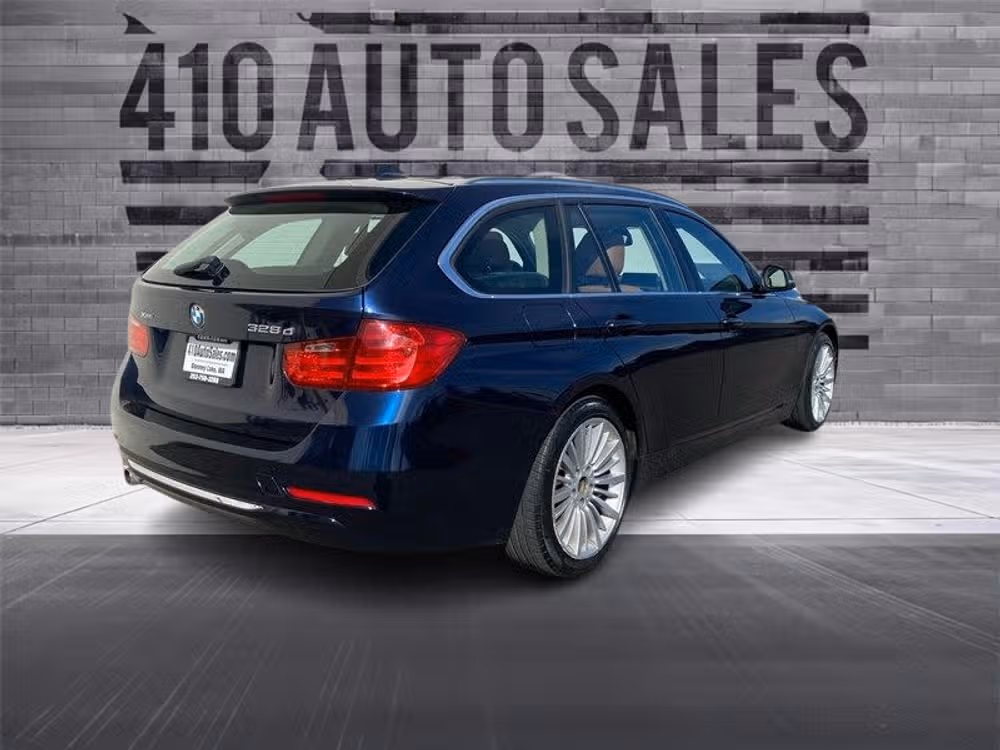 2015 BMW 3 Series 328d xDrive Lower Image 1