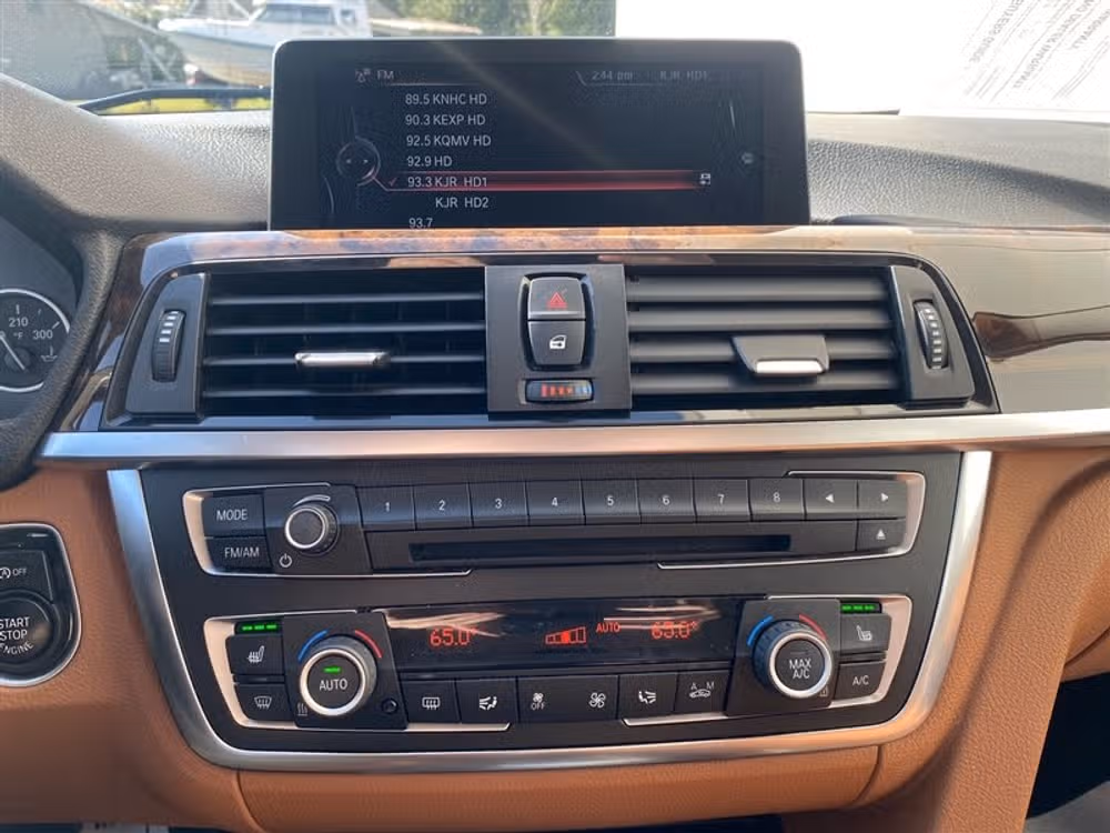 2015 BMW 3 Series 328d xDrive Image 14