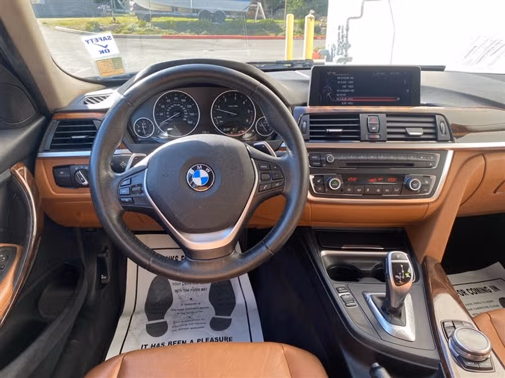 2015 BMW 3 Series 328d xDrive Image 11