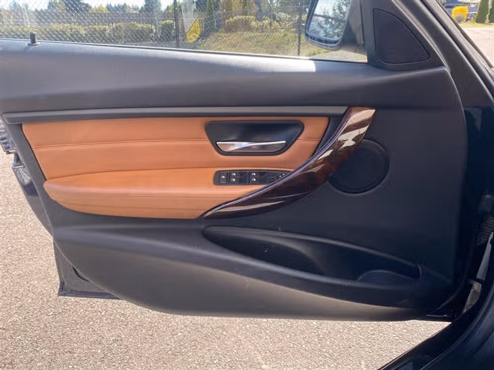2015 BMW 3 Series 328d xDrive Image 22