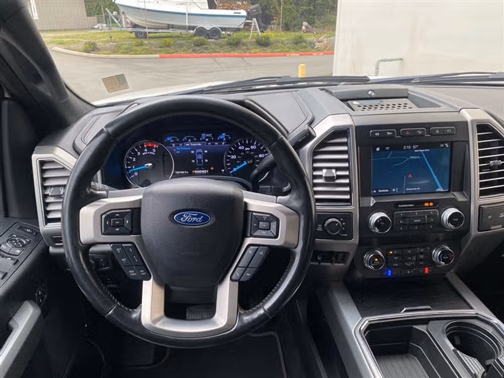 2019 Ford F-350 Super Duty SUPER DUTY PLATINUM *LONG BED* Crew Cab Image 14