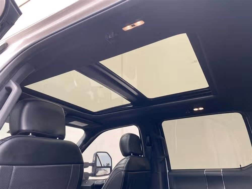 2019 Ford F-350 Super Duty SUPER DUTY PLATINUM *LONG BED* Crew Cab Image 23