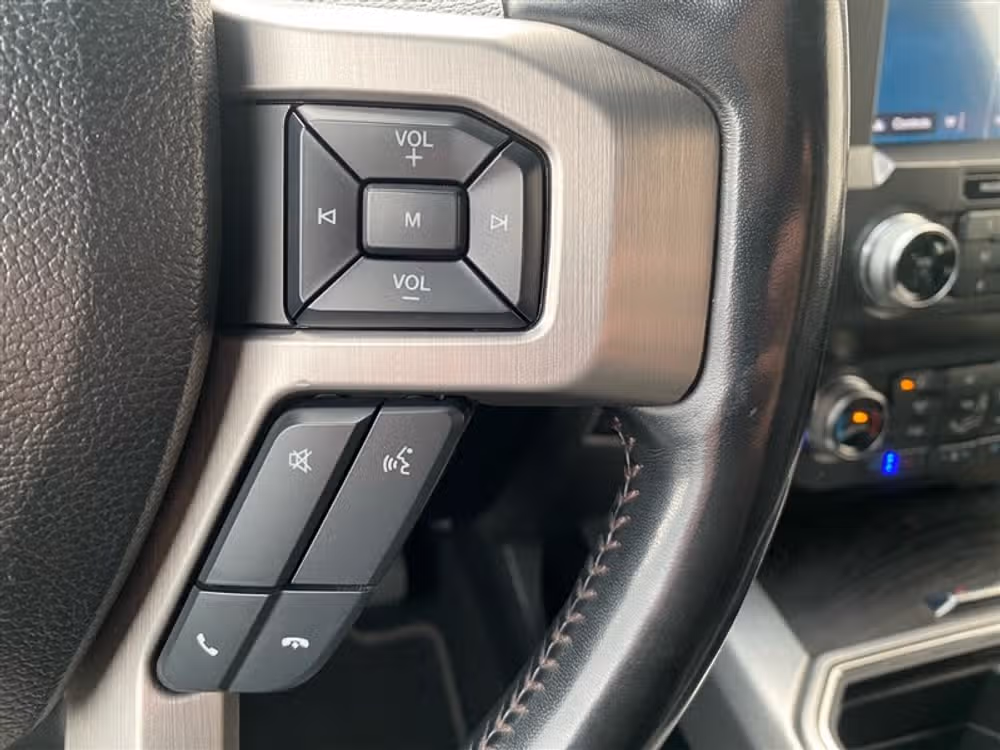 2019 Ford F-350 Super Duty SUPER DUTY PLATINUM *LONG BED* Crew Cab Image 25