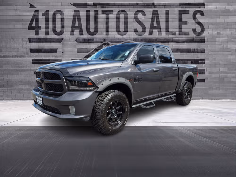 2019 Ram 1500 Tradesman Crew Cab Image 5