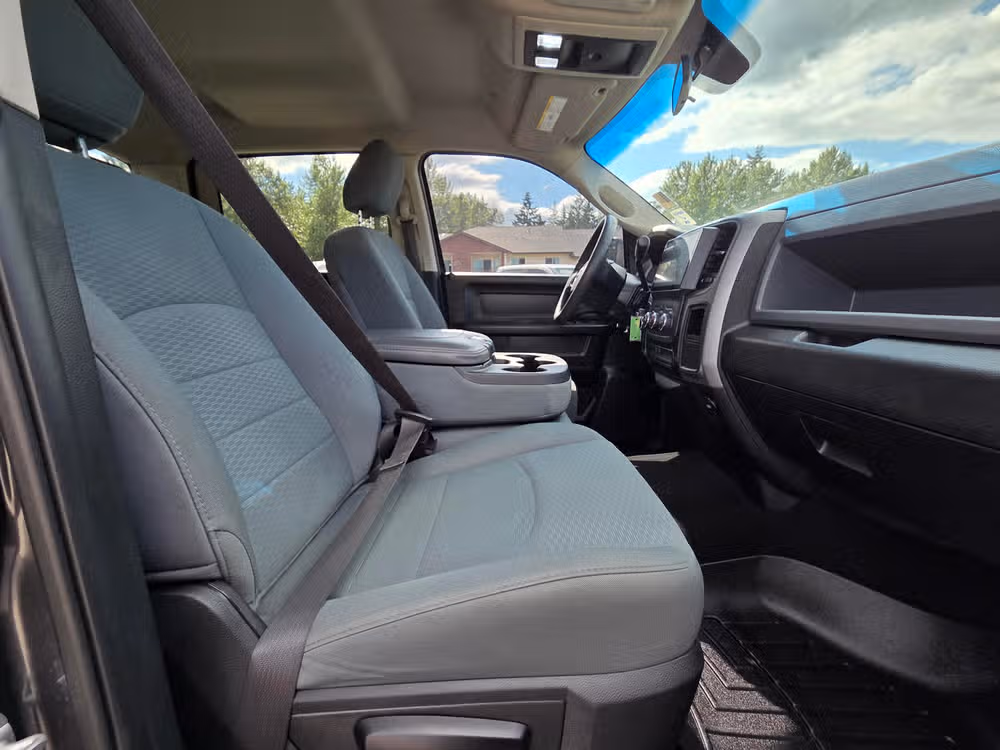2019 Ram 1500 Tradesman Crew Cab Image 25