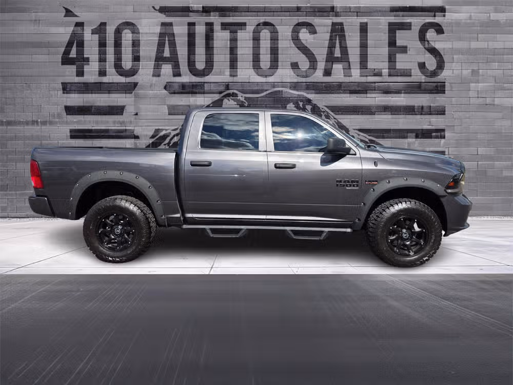 2019 Ram 1500 Tradesman Crew Cab Image 2