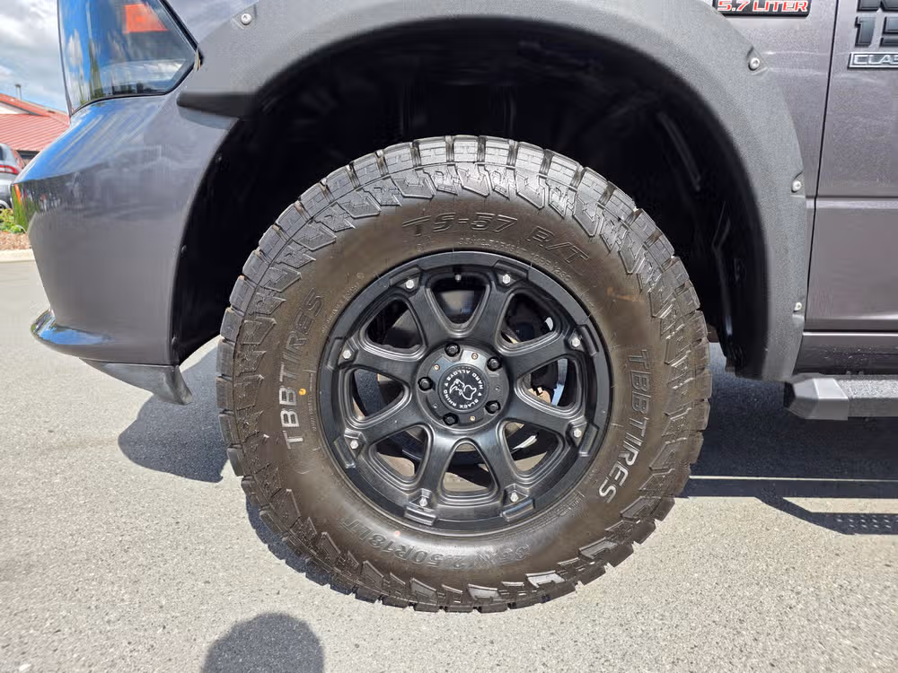 2019 Ram 1500 Tradesman Crew Cab Image 10