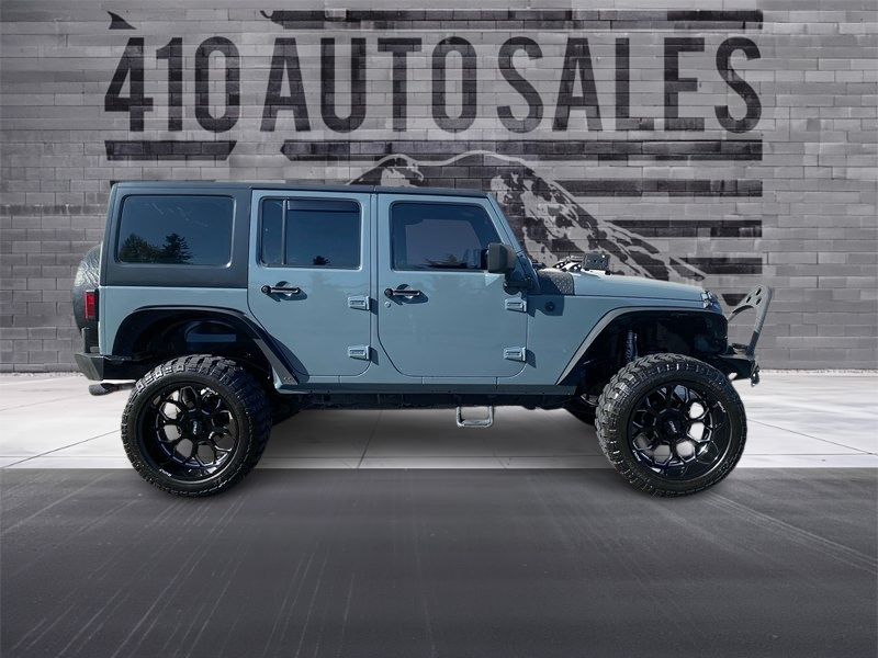 2014 Jeep Wrangler Unlimited Sport photo 2