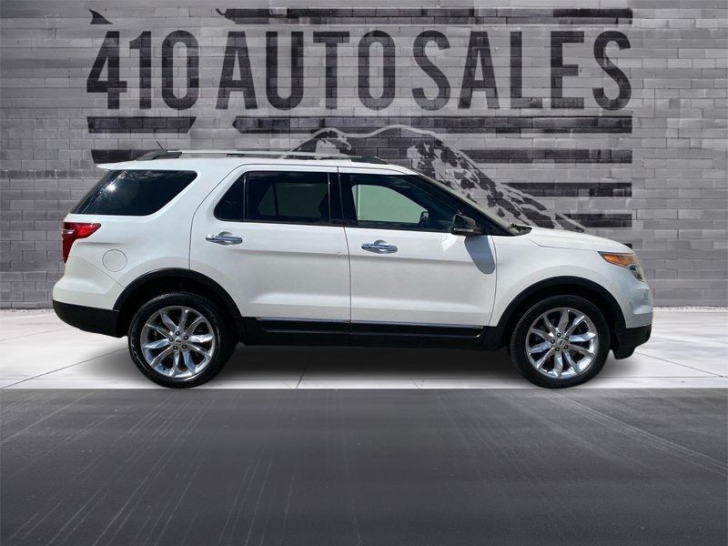 2014 Ford Explorer XLT AWD Upper Image 2