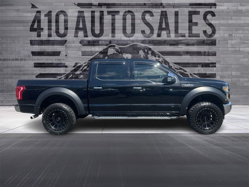 2017 Ford F-150 SUPERCREW SuperCrew Upper Image 2