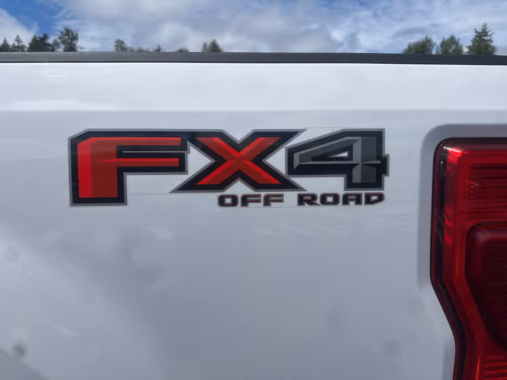 2020 Ford F-350 Super Duty SUPER DUTY XLT 4X4 *LONG BED* Crew Cab Image 13