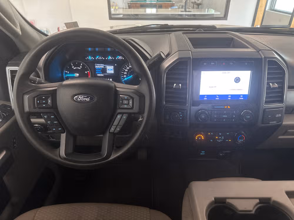 2020 Ford F-350 Super Duty SUPER DUTY XLT 4X4 *LONG BED* Crew Cab Image 11