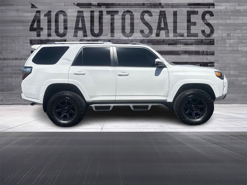 2018 Toyota 4Runner TRD Off-Road Premium *Supercharged* Upper Image 2