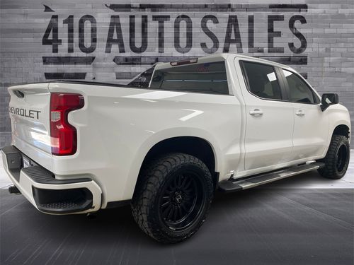 2020 Chevrolet Silverado 1500 RST Crew Cab 4X4 Lower Image 2