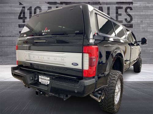 2017 Ford F-350 Super Duty SUPER DUTY PLATINUM 4X4 *LONG BED* Crew Cab Lower Image 1
