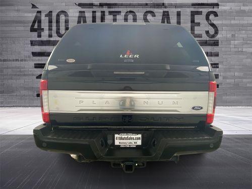 2017 Ford F-350 Super Duty SUPER DUTY PLATINUM 4X4 *LONG BED* Crew Cab Lower Image 2