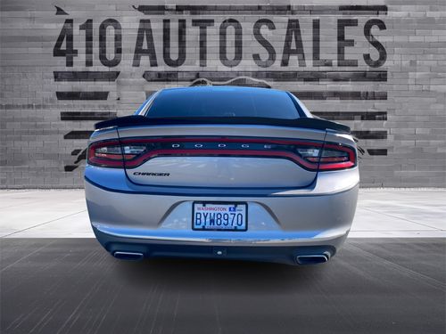 2016 Dodge Charger SE Lower Image 2