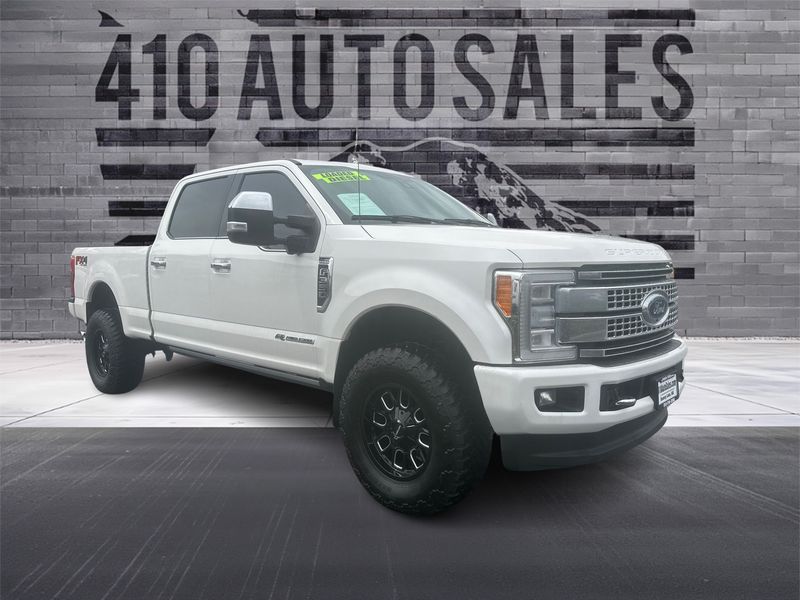 2018 Ford F-350 Super Duty SUPER DUTY Crew Cab Upper Image 1