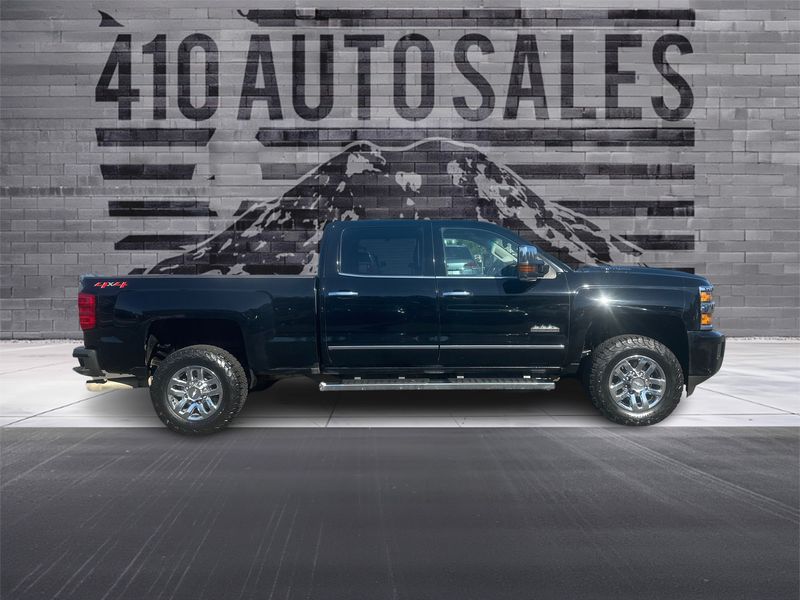 2018 Chevrolet Silverado 3500HD K3500 HIGH COUNTRY Crew Cab Upper Image 2
